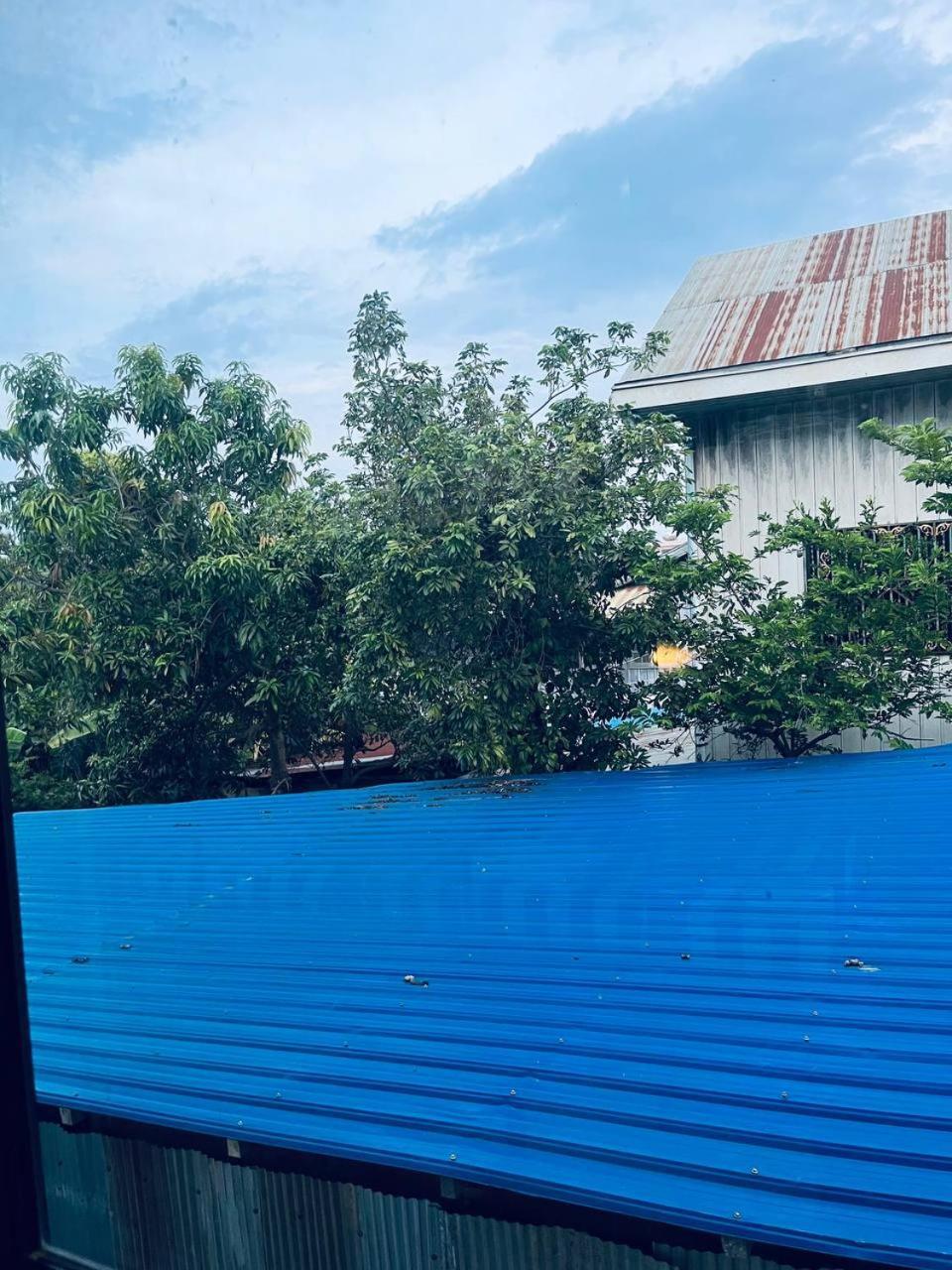 Por Chey Guesthouse พระตะบอง ภายนอก รูปภาพ